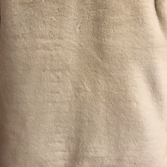 S13 by SAM. Madison Faux Fur Jacket in Cream with Black Puffer Lining, Size L - Picture 11 of 14